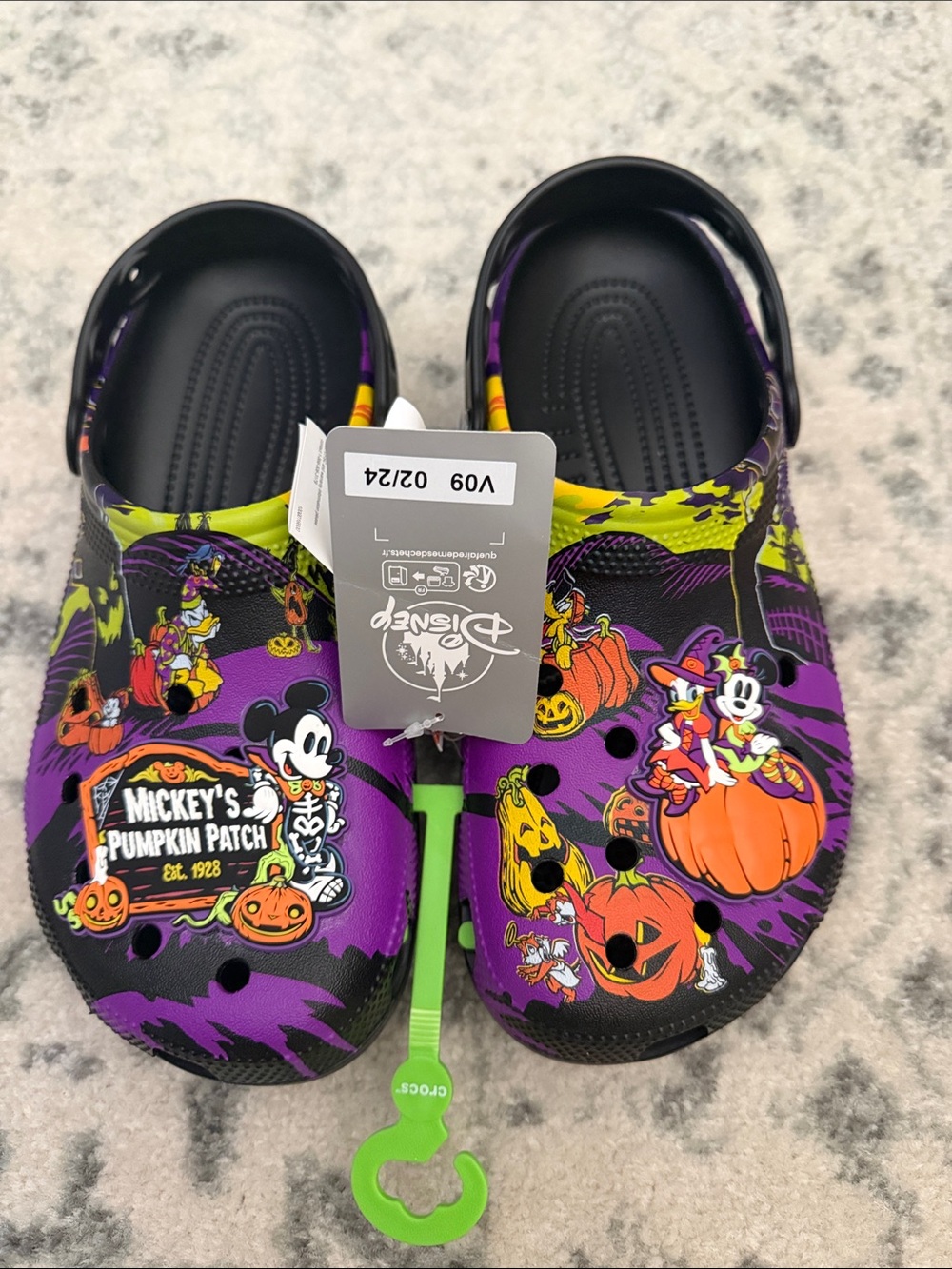 Disney Purple & Green Mickey Pumpkin Patch Adult Croc size guide 8 men 10 women